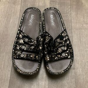 Womens Algeria Kacee Butterfly Strap Slip On Wedge‎ Sandals